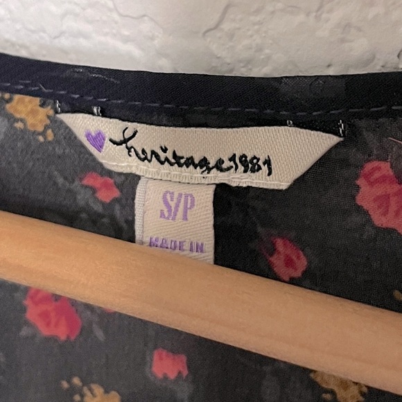 Floral Ruffle Mini Dress - Picture 4 of 9